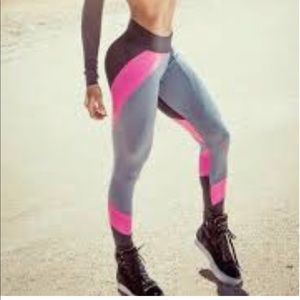 SuperHot Leggings New without Tags